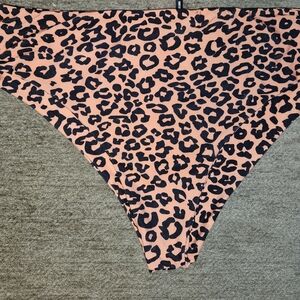 PrettyLittleThing Animal Print Bikini Bottoms